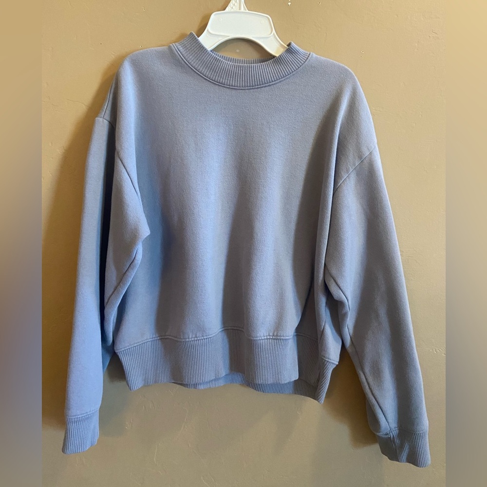 A New Day Cropped Boxy Crewneck size small Lavender
Cotton polyester